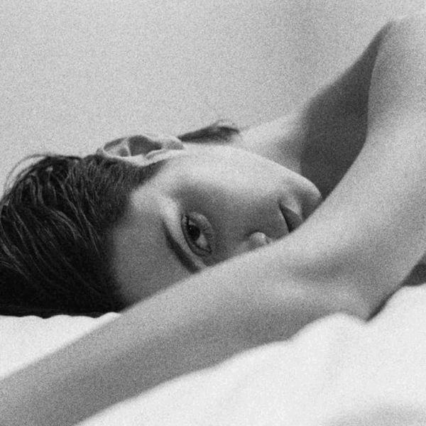 Антистресовий догляд, який повертає шкірі спокій: чому ламелярний крем «to be» з мелатоніном став маст-хевом сезону