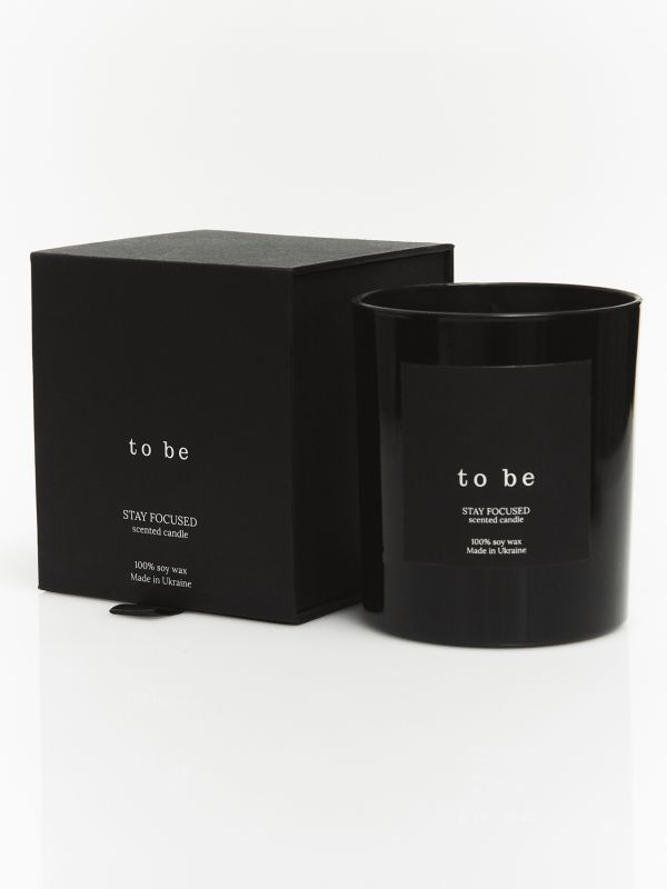 Парфумована свічка з чорного соєвого воску STAY FOCUSED