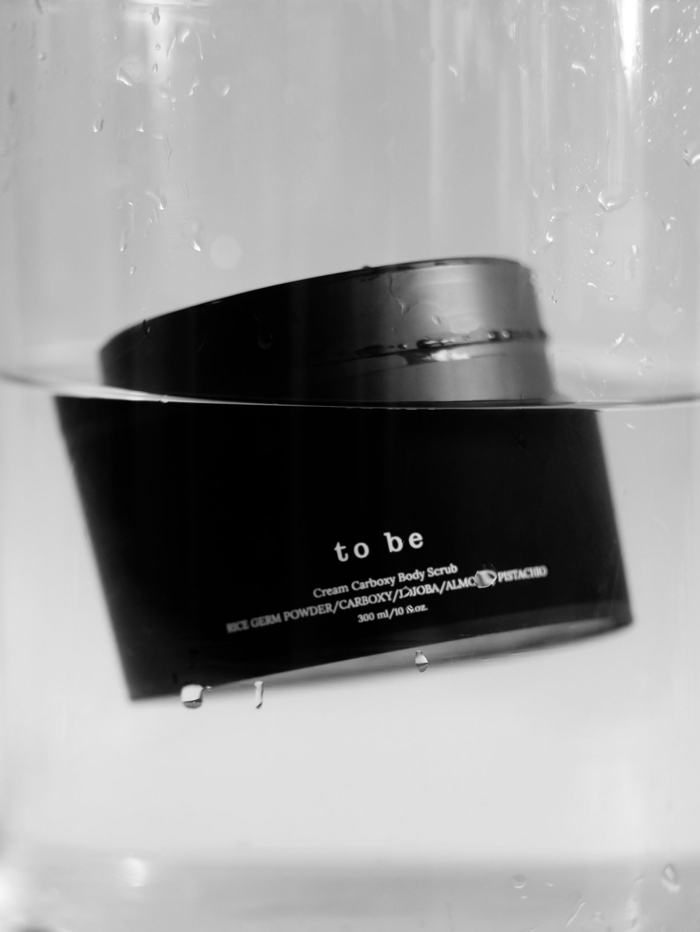 Cream Carboxy Body Scrub 